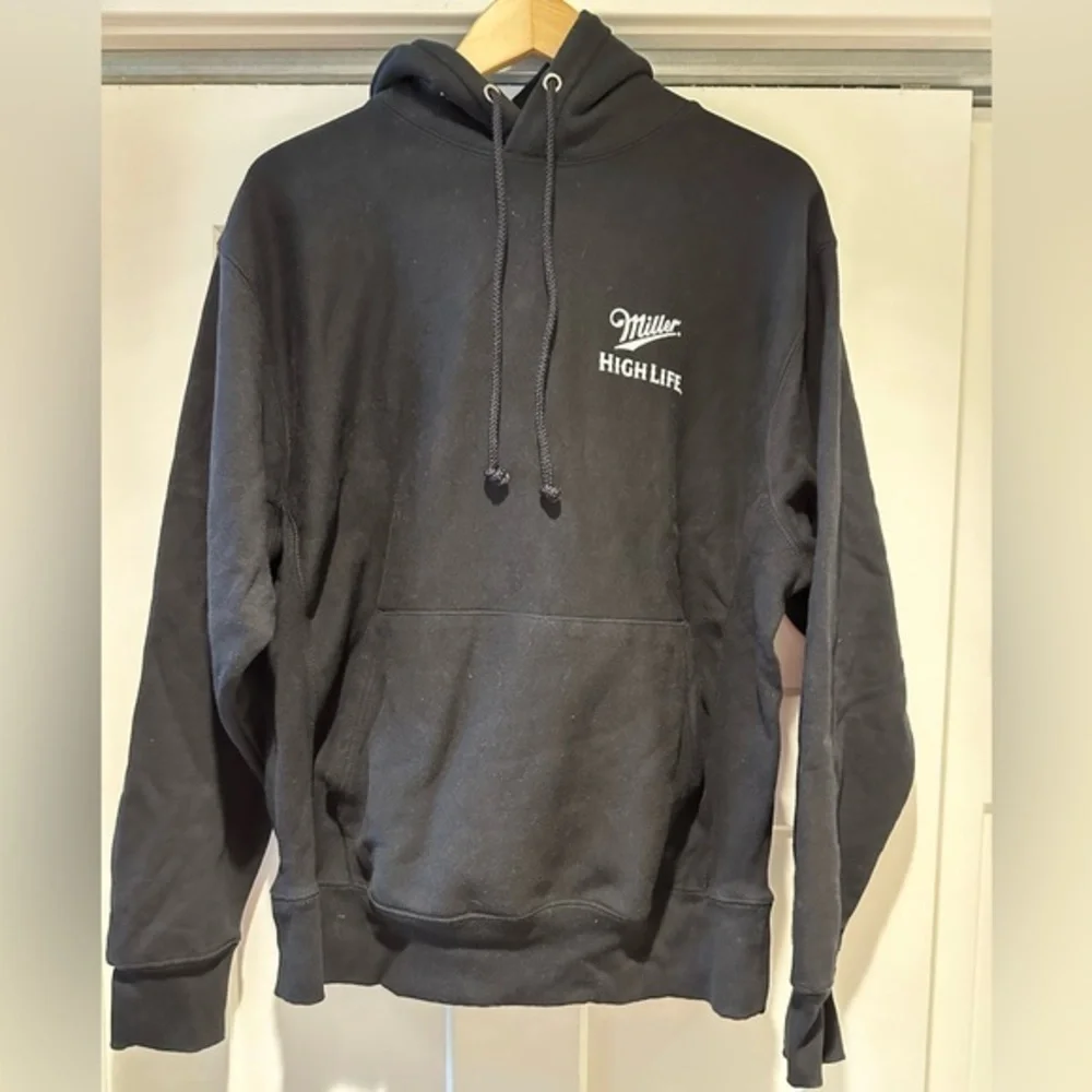 Miller Highlife Girl on the Moon Black Hooded Sweatshirt Size Medium - Picture 7 of 8